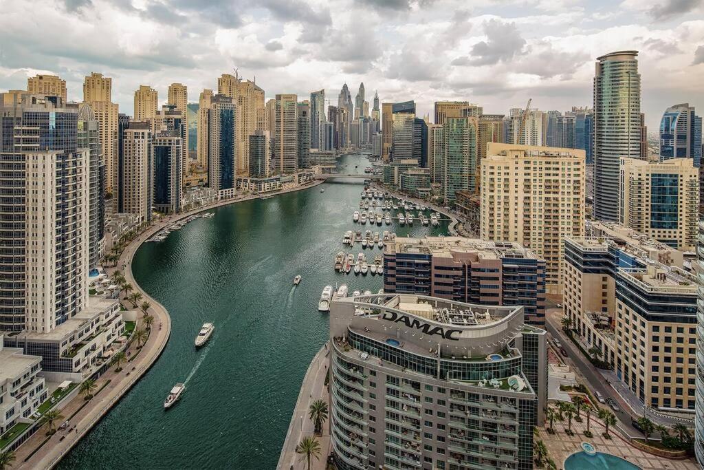 La Buena Vida Holiday Homes - Beach Front Very Spacious, Luxe And Modern 3 Bedroom With Full Kitchen In Jbr , 3 Min To The Jbr Beach Dubai Marina And Tram Station Exterior foto